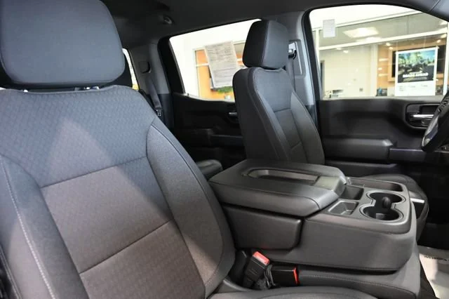 Used 2022 Black Chevrolet Custom Trail Boss image 9