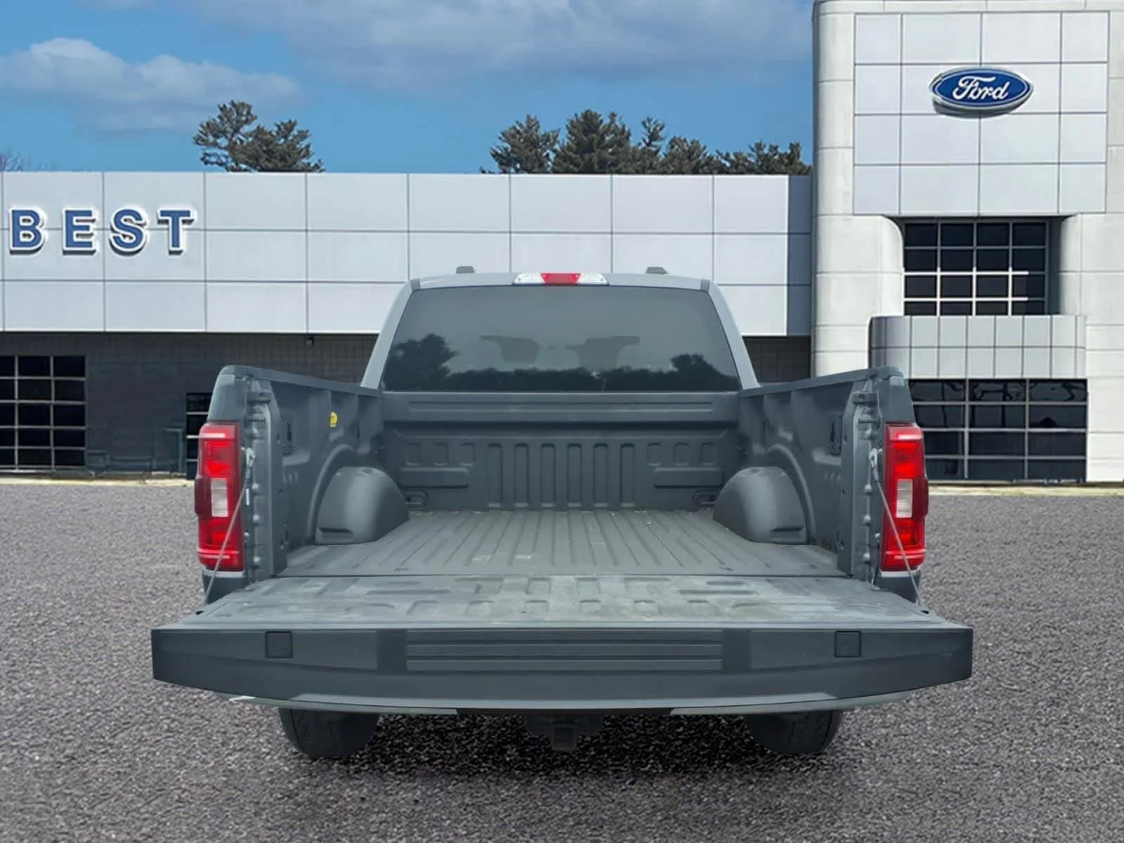 Used 2023 Carbonized Gray Metallic Ford XLT image 12