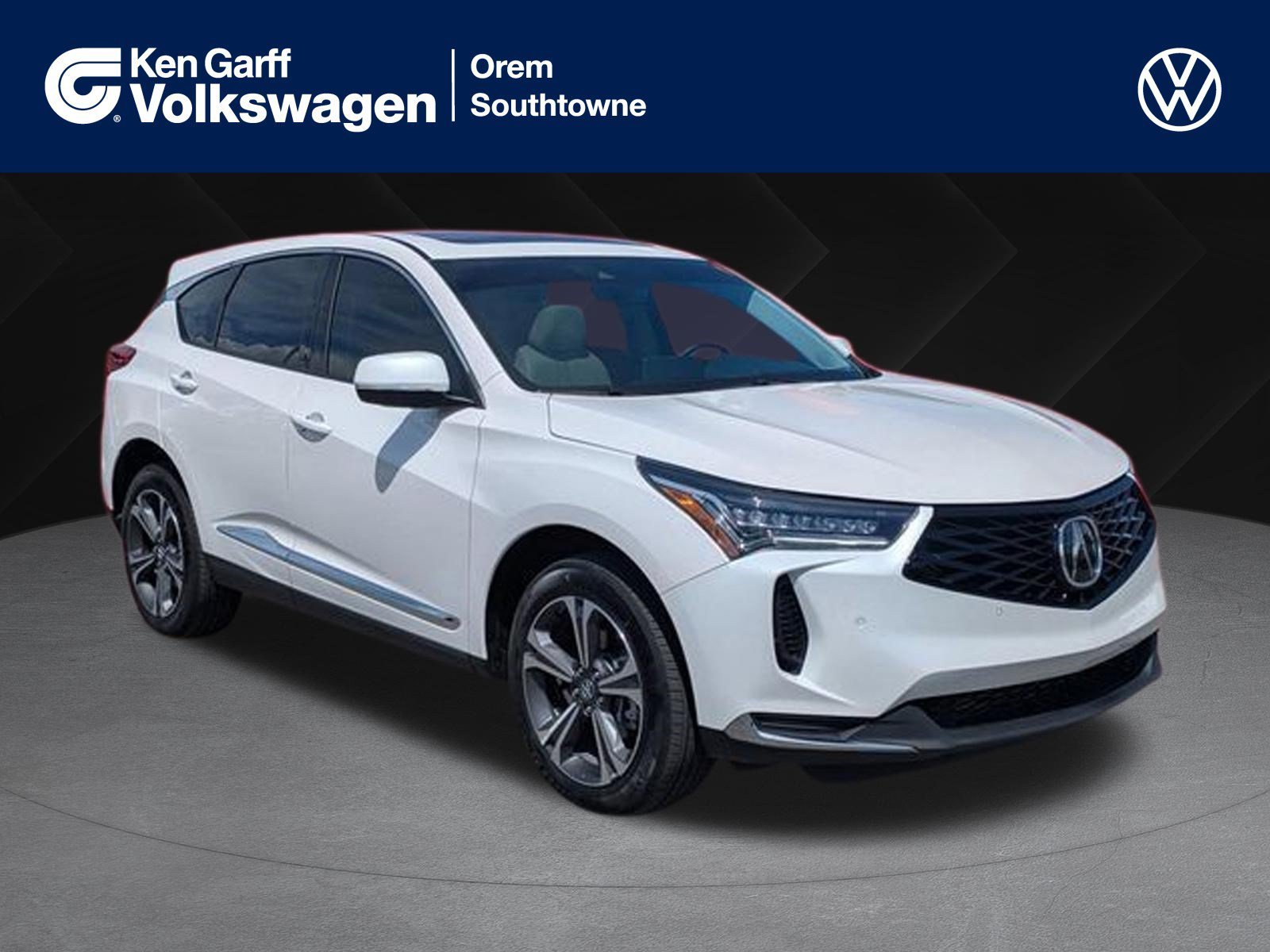 Used 2025 White Acura w/Technology Package image 1