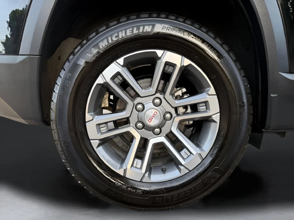 Used 2026 Ebony Twilight Metallic GMC Elevation image 35