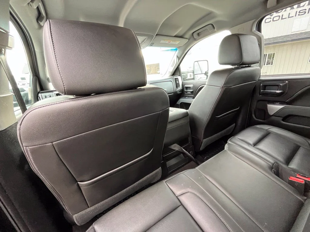Used 2018 Black Chevrolet LT image 15