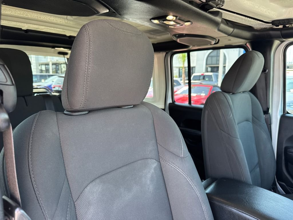 Used 2023 Silver Jeep Sport S image 14
