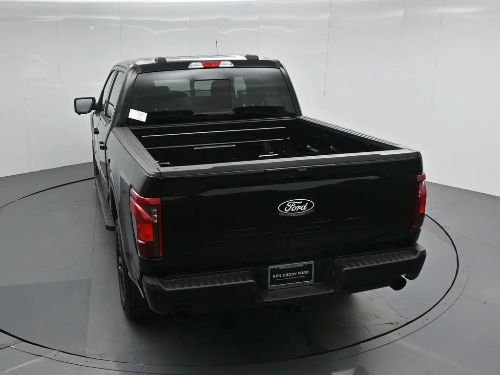 New 2026 Agate Black Metallic Ford XLT image 38