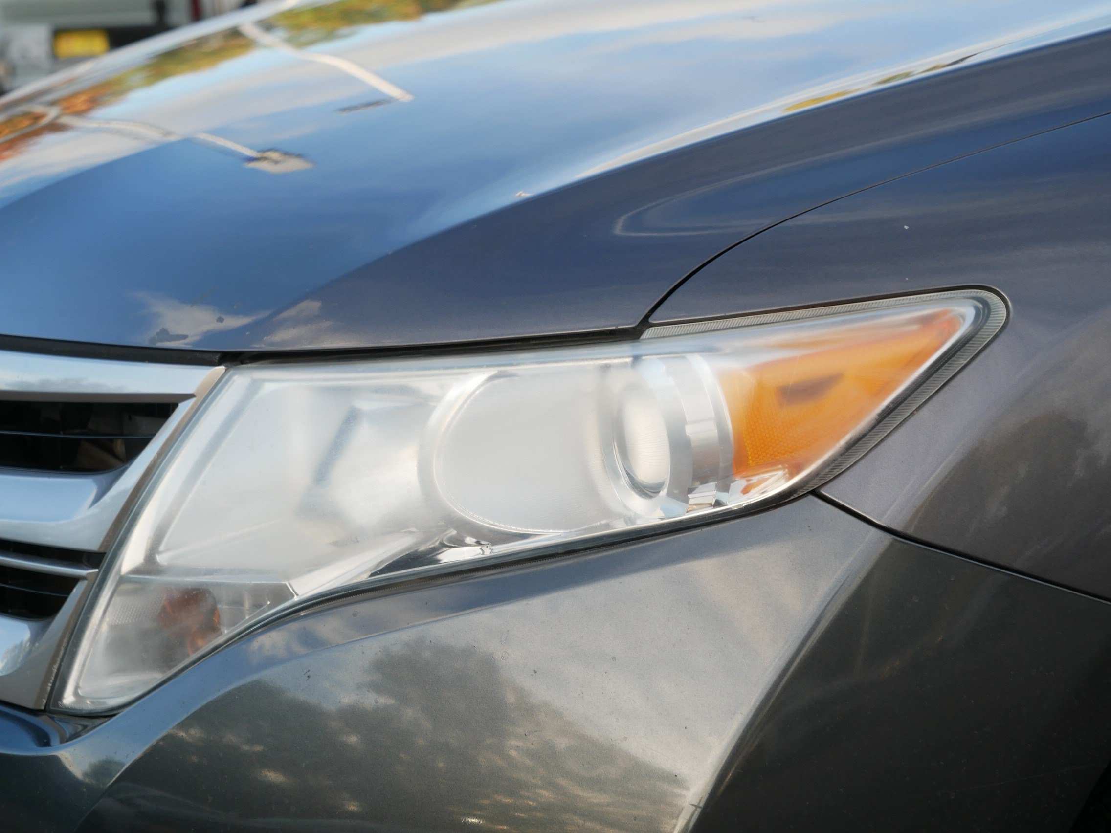 Used 2013 Magnetic Gray Metallic Toyota XLE image 16