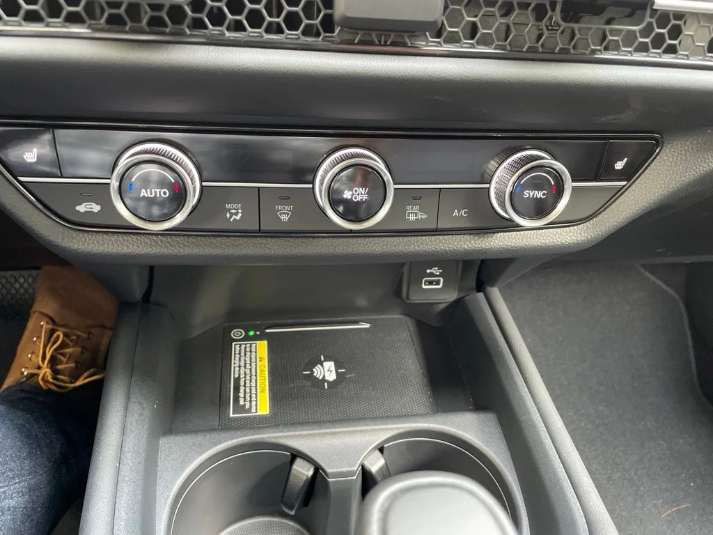 2025 Honda HR-V EX-L - Photo 13