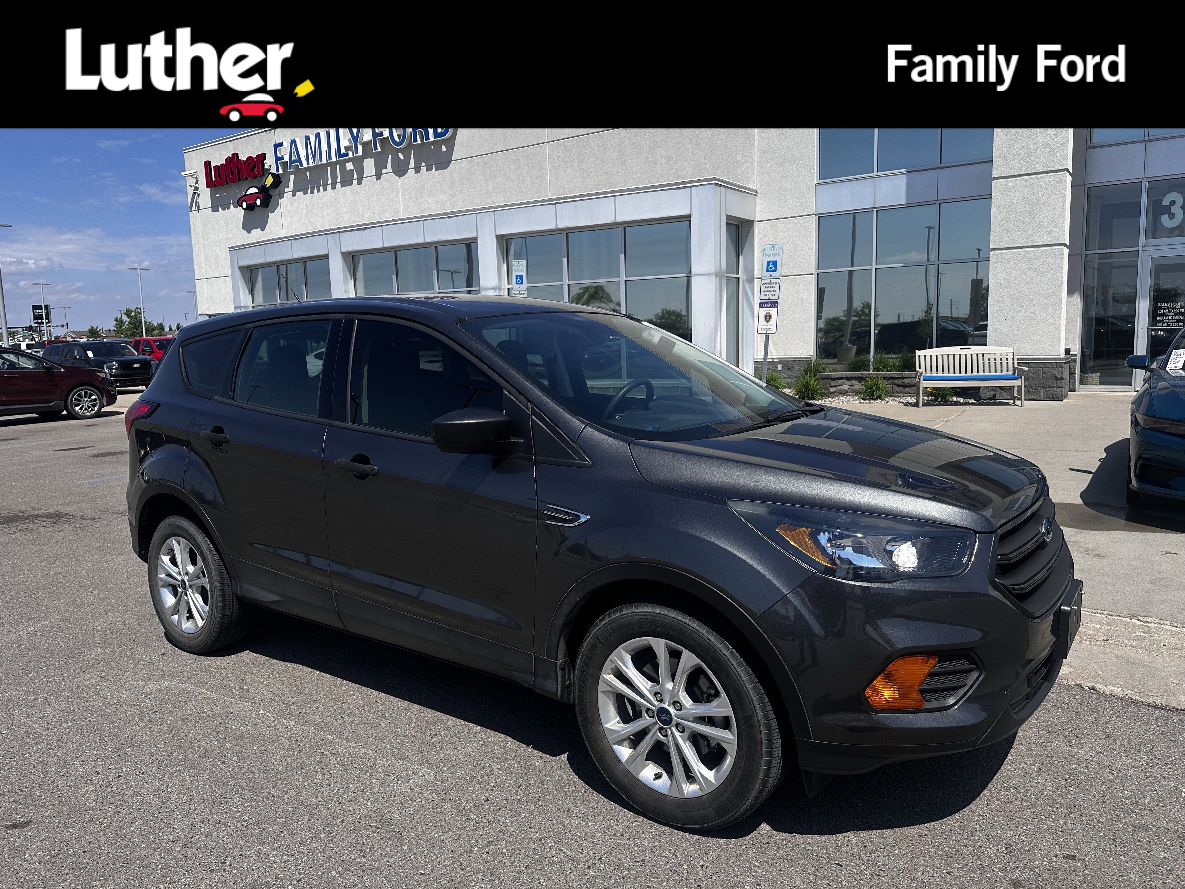 2019 Ford Escape S's photo