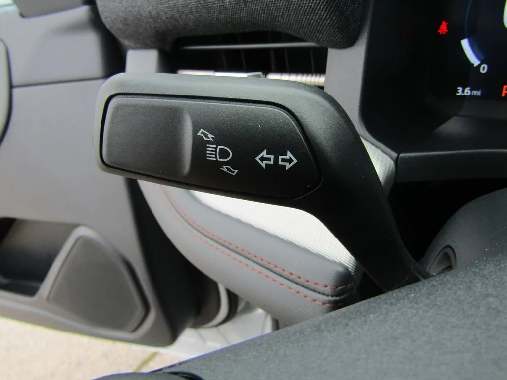New 2027 Avalanche Gray Ford Active image 22