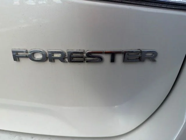 Used 2024 Crystal White Pearl Subaru Premium image 7