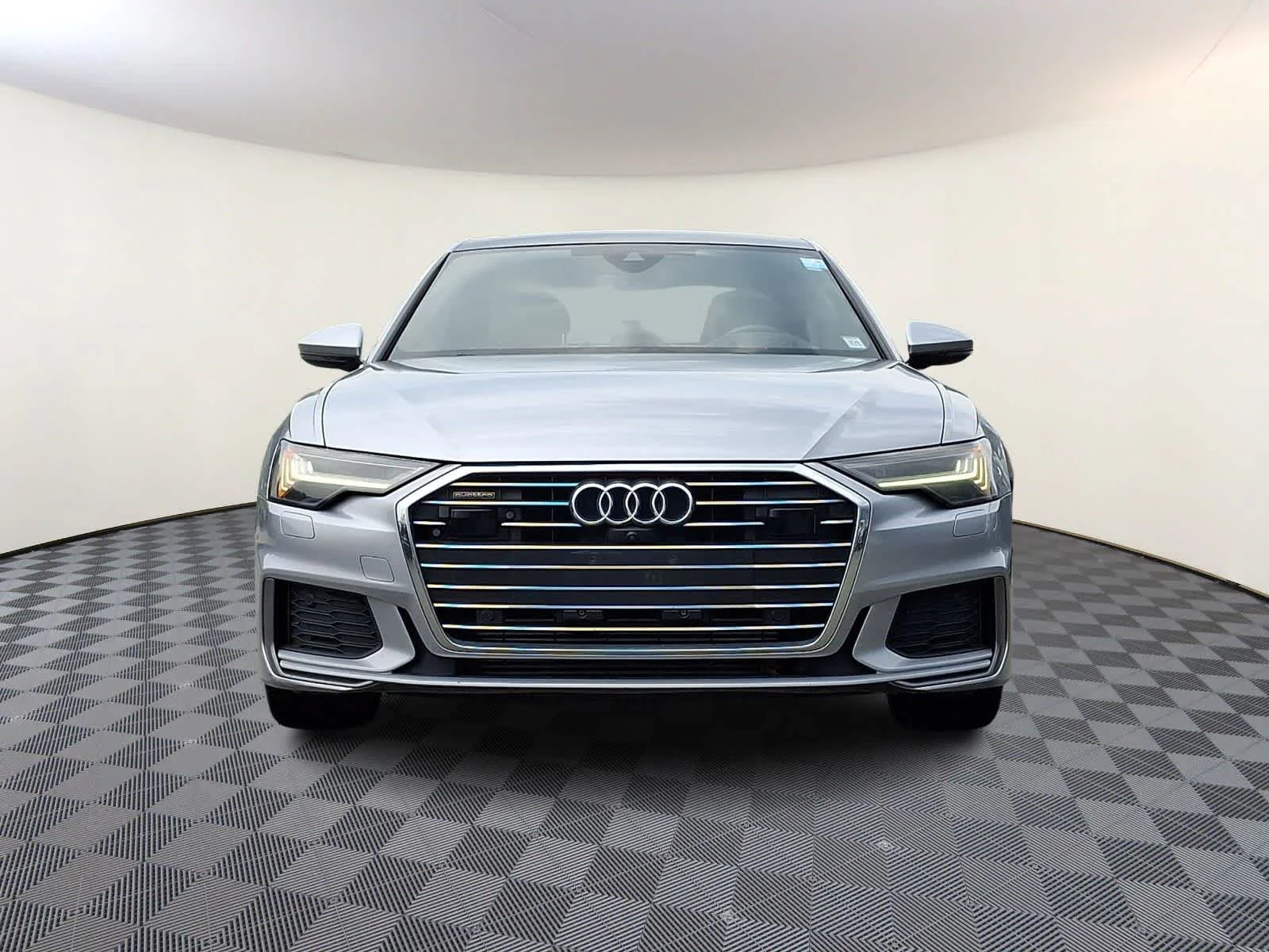Used 2019 Silver Audi Prestige image 3