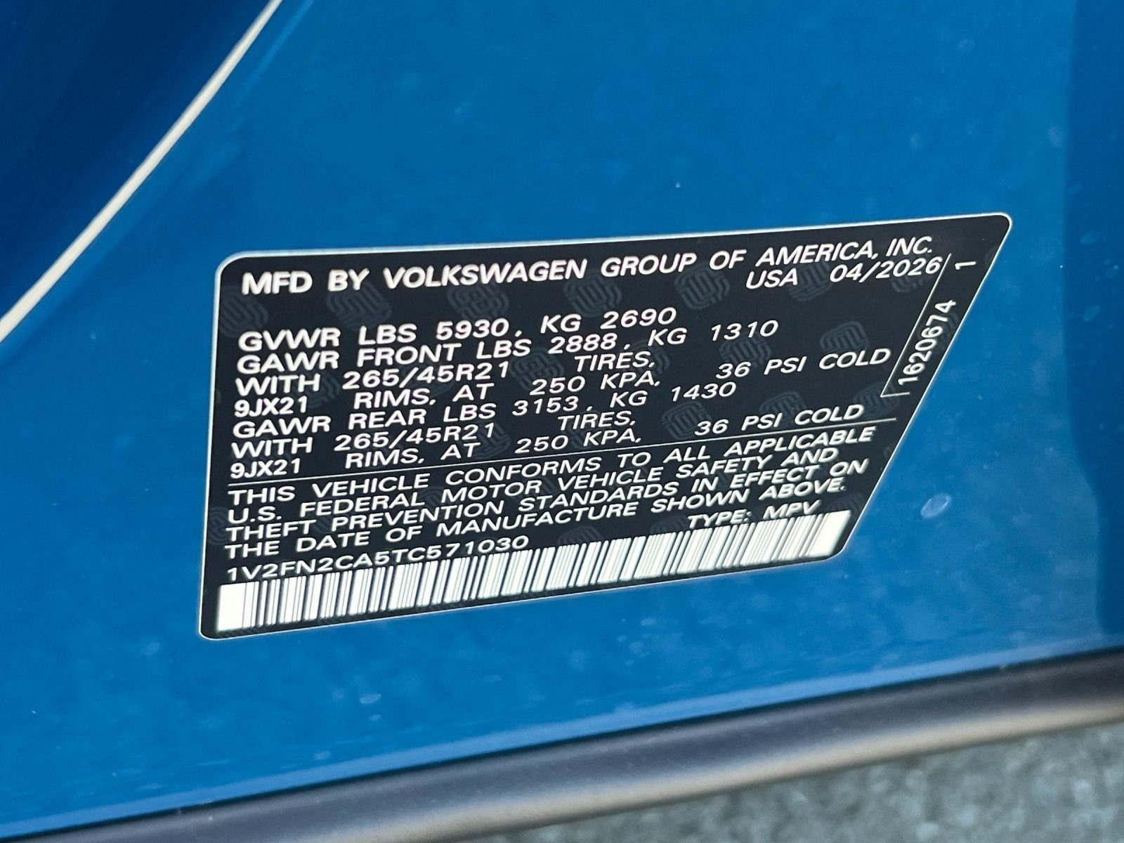 New 2026 Mountain  Lake Blue Metallic Volkswagen SEL Premium R-Line image 28