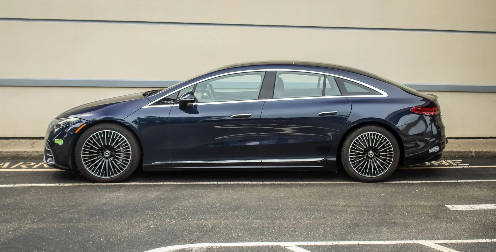 Used 2023 Black Mercedes-Benz 580 image 4