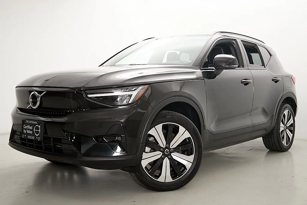 Certified 2023 Volvo XC40 Plus with VIN YV4ED3UL3P2039497 for sale in Oak Park, IL