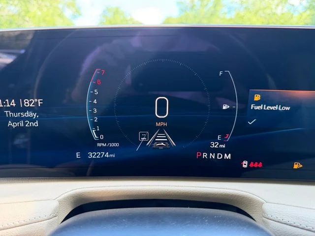 2025 Cadillac XT4 Premium Luxury - Photo 19