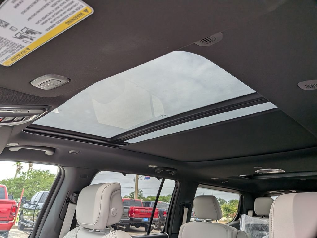 New 2026 Bright White Clearcoat Jeep Limited Reserve image 18