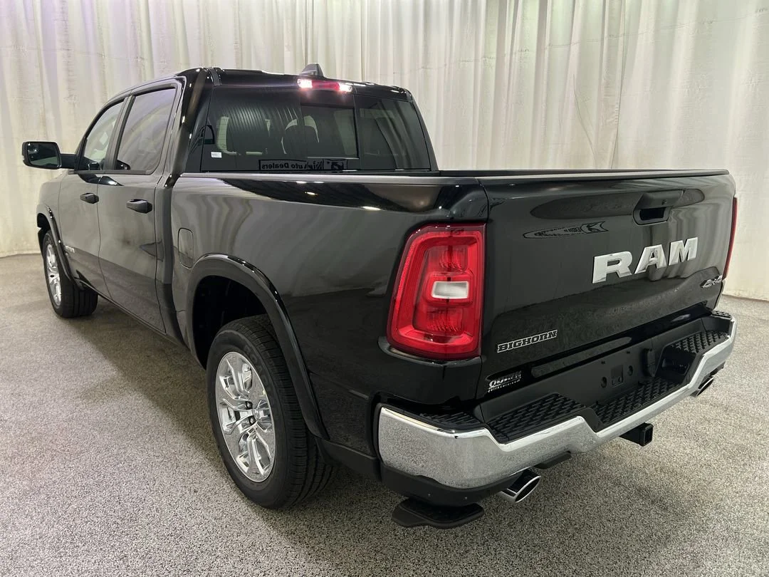 New 2026 Diamond Black Crystal Pearl-Coat Exterior Paint RAM Big Horn image 9