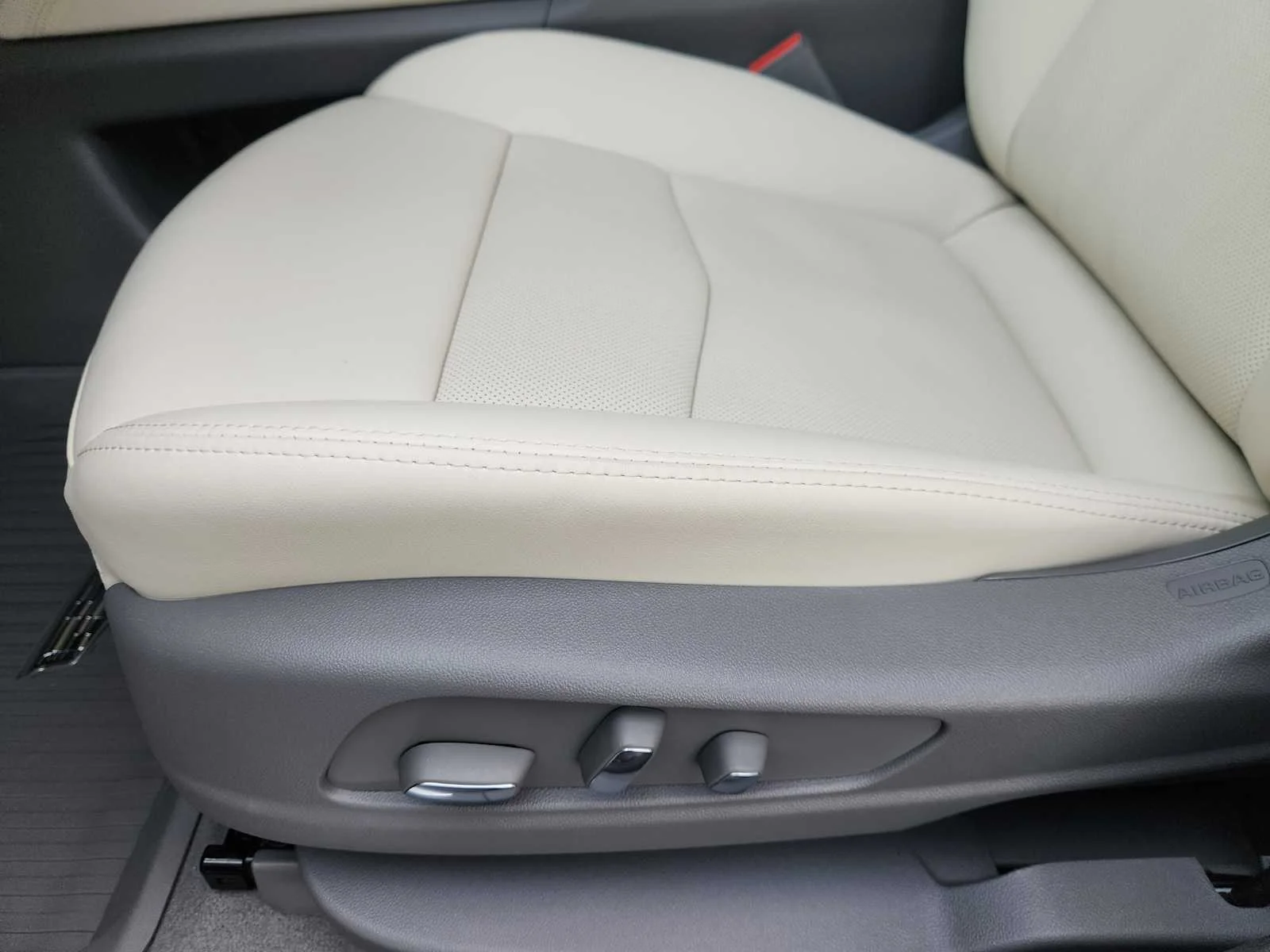 2026 Cadillac XT5 Premium Luxury - Photo 16