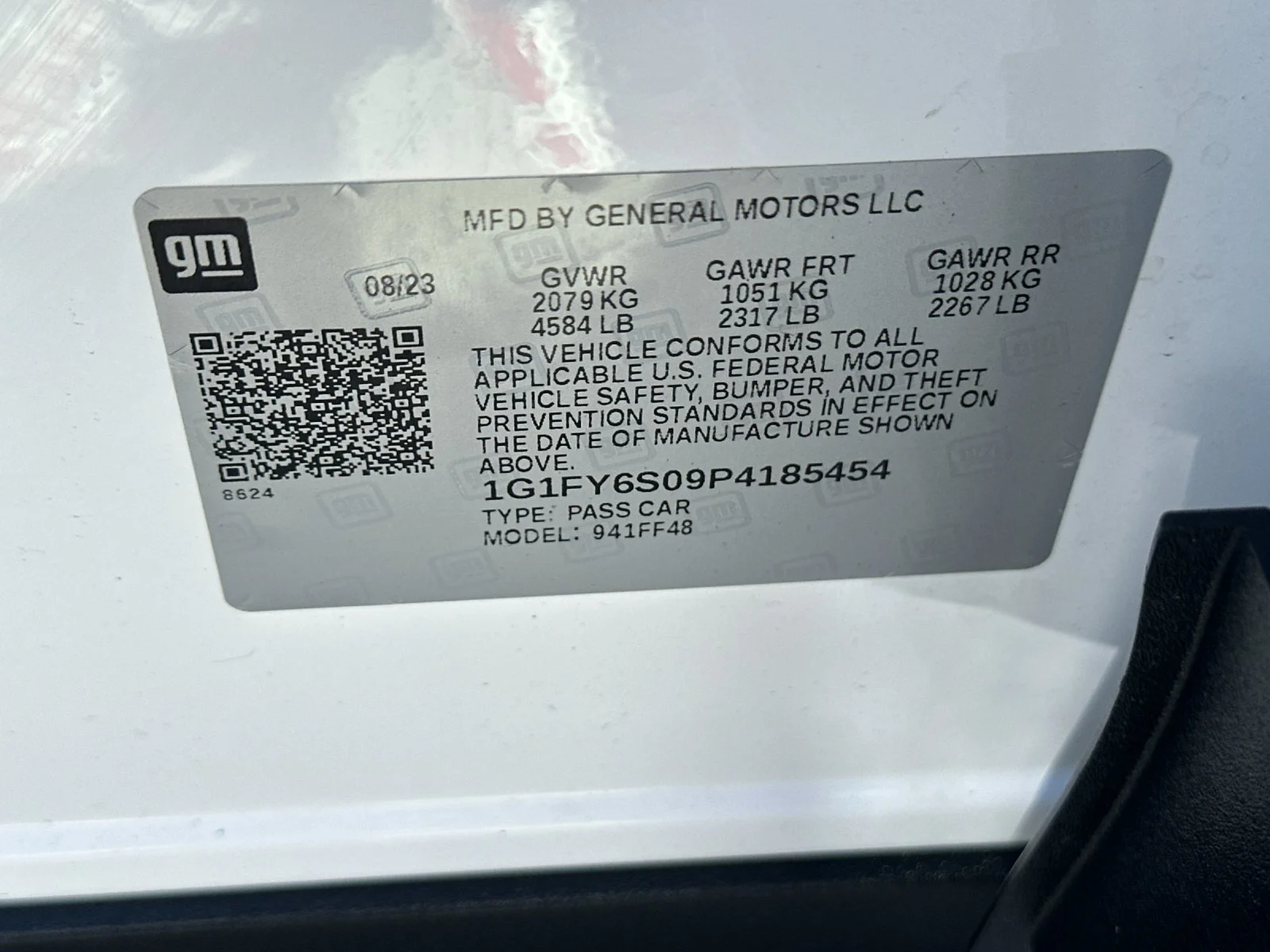 Used 2023 SUMMIT WHITE Chevrolet LT image 29