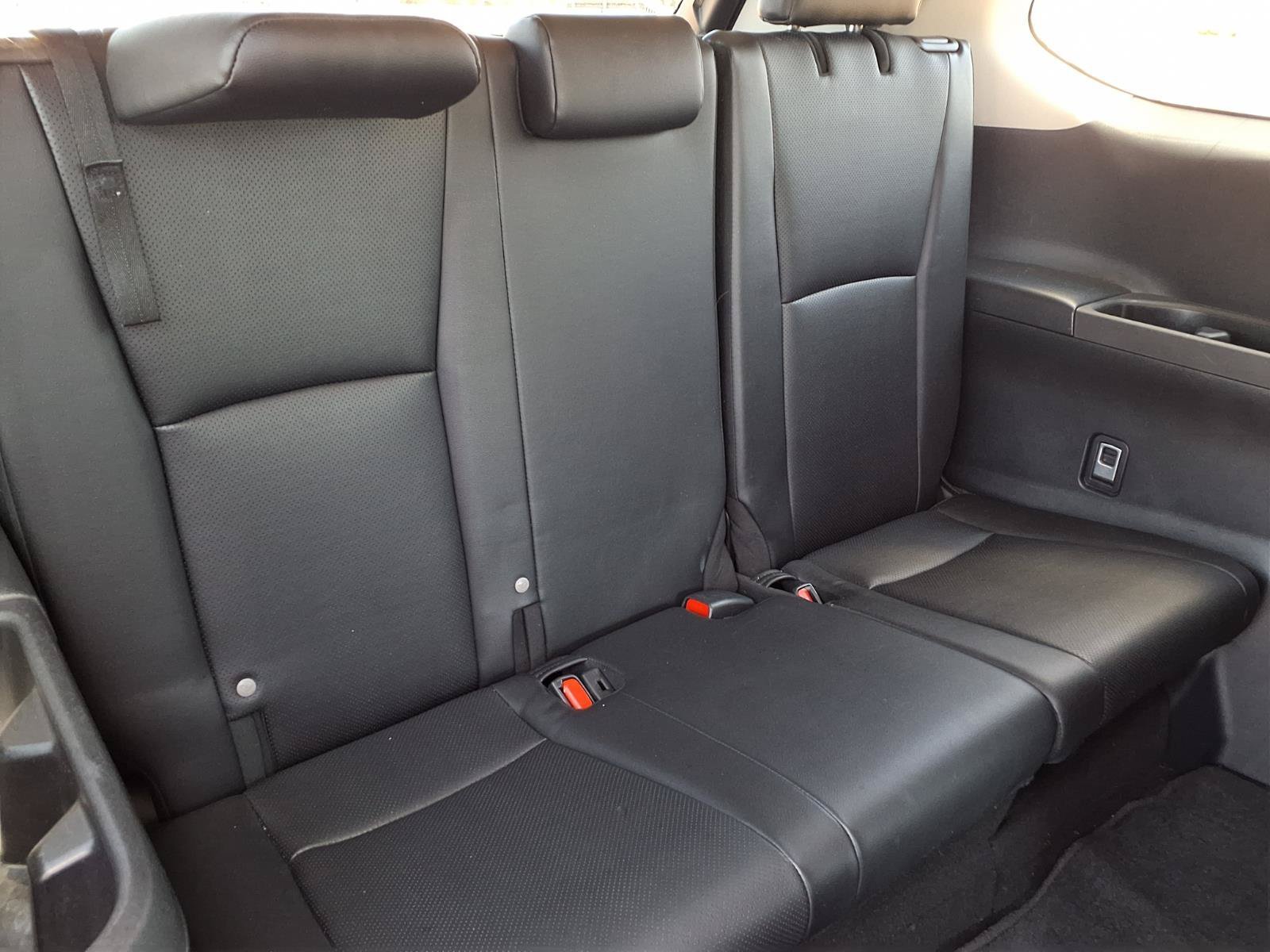 Certified Used 2024 Pearl Toyota XLE image 21