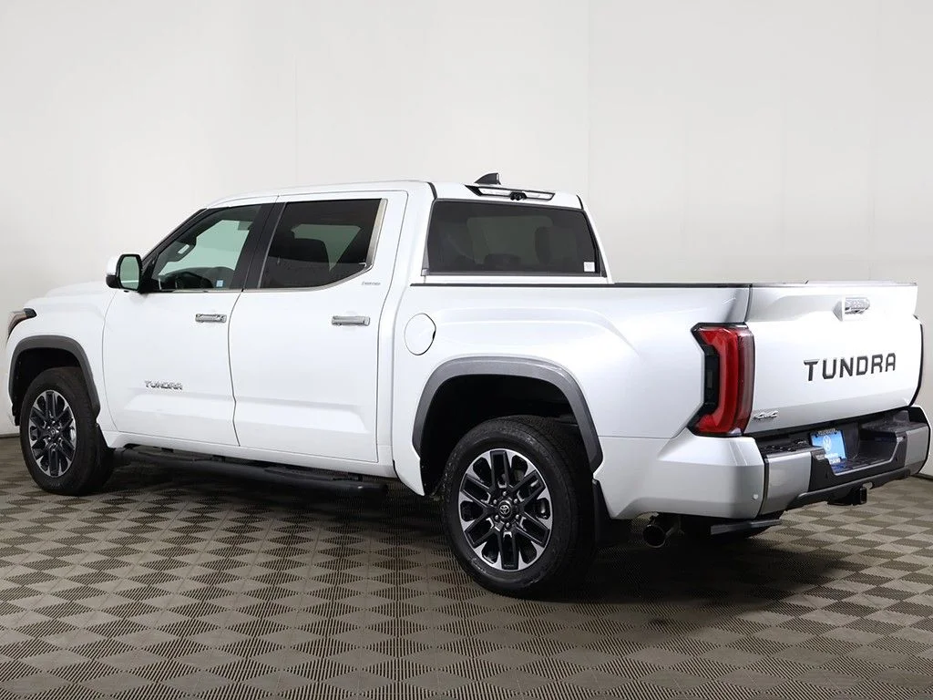 Used 2025 Pearl Toyota Limited image 10