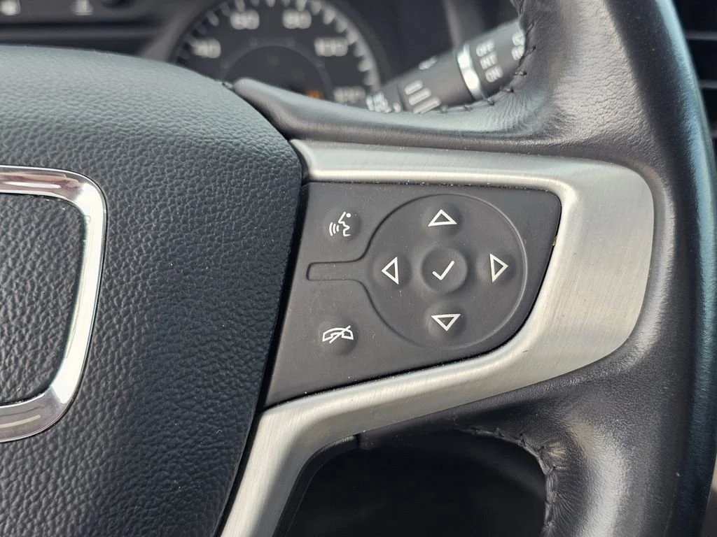 Used 2019 QUICKSILVER METALLIC GMC SLE image 21