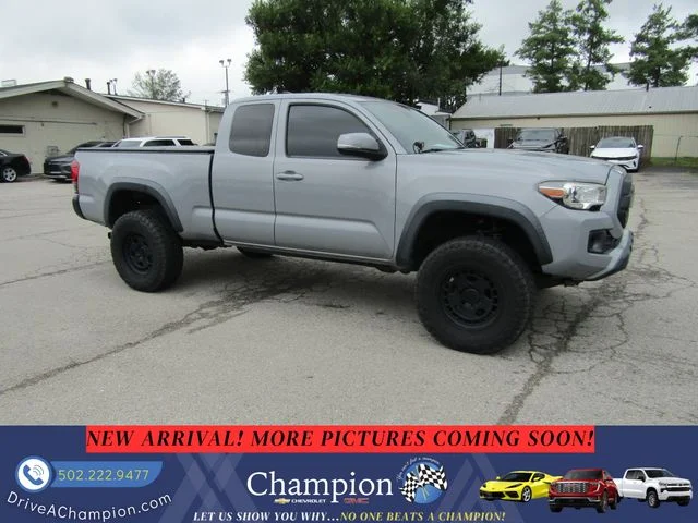 Used 2018 Gray Toyota TRD Off-Road image 3