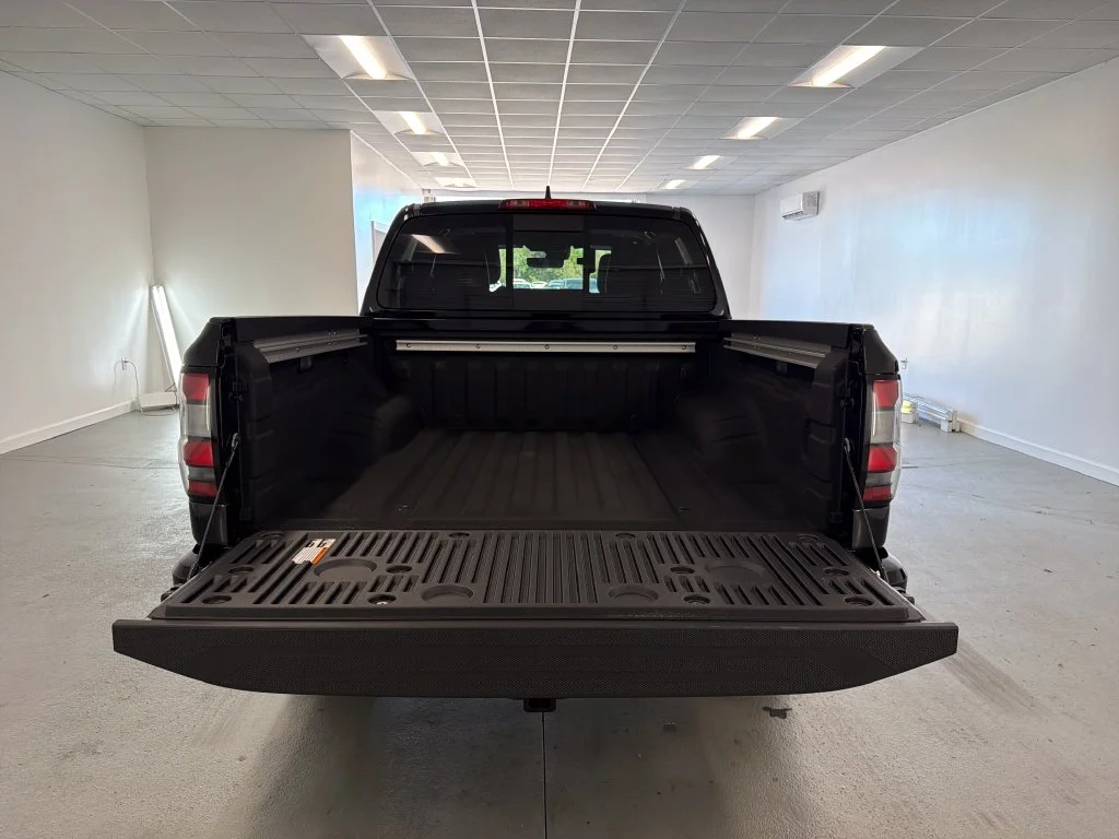 New 2027 Black Nissan PRO-4X image 7