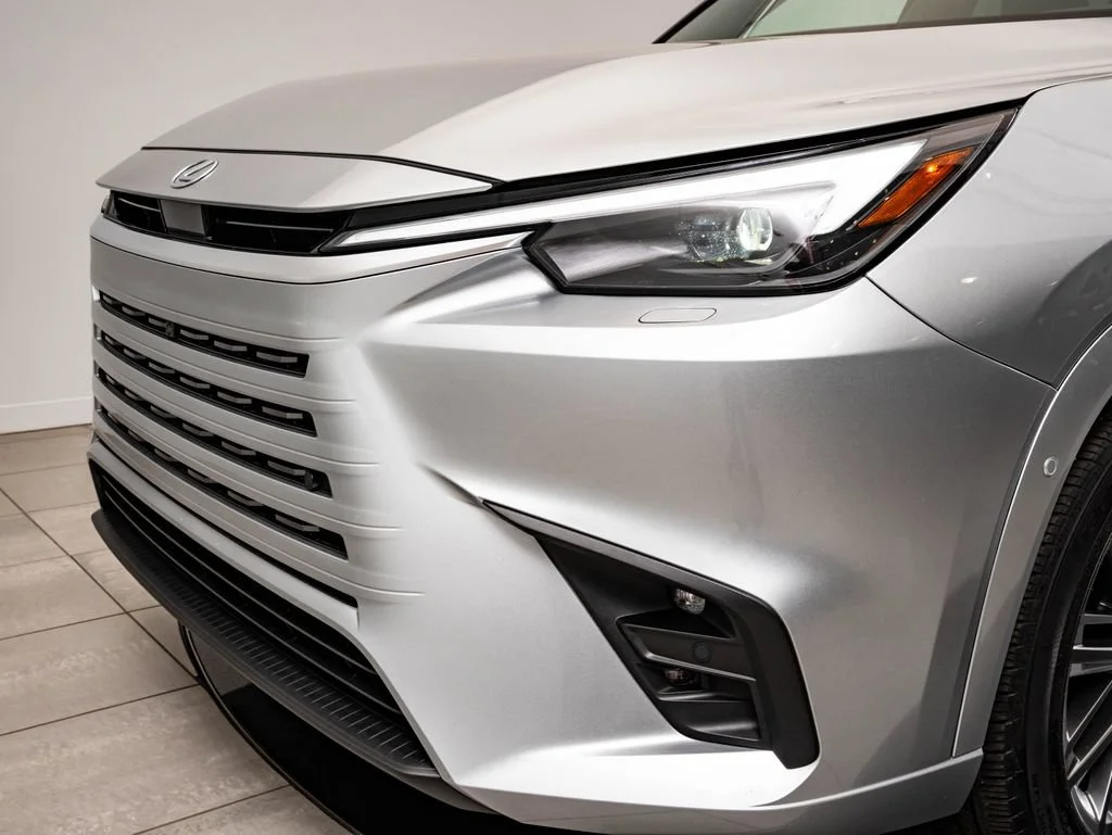 Used 2025 Celestial Silver Metallic Lexus 350 Luxury image 3