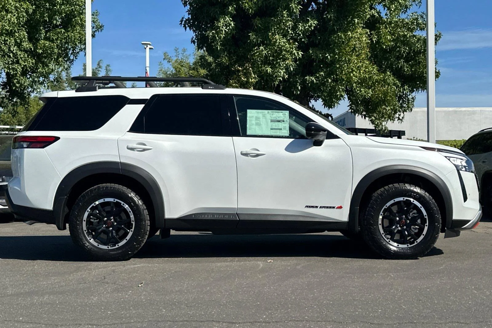 New 2026 Everest White Pearl TriCoat Nissan Rock Creek® image 2