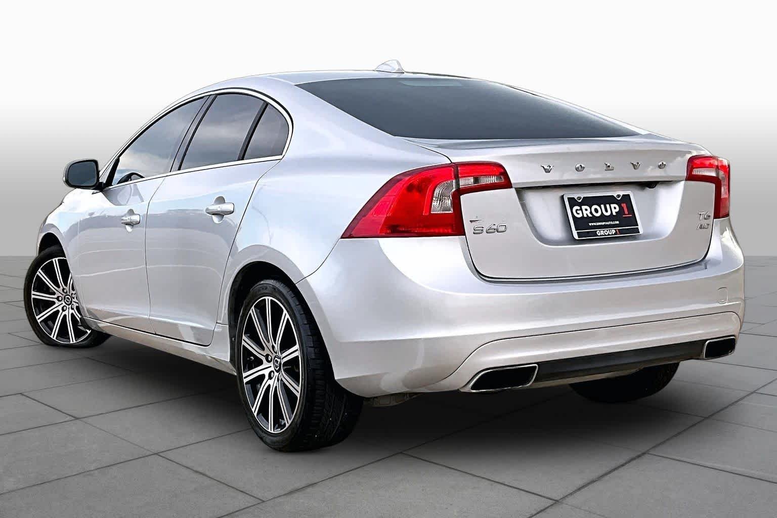 Used 2014 Bright Silver Metallic Volvo T6 image 11