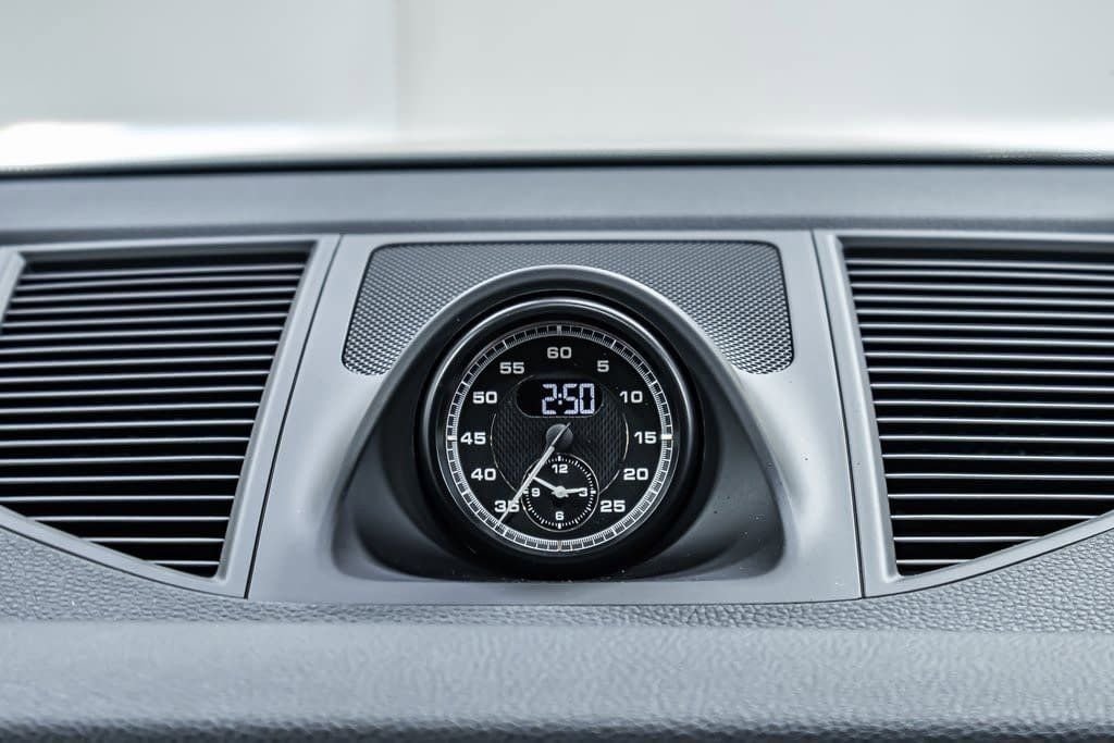 2025 Porsche Macan - Photo 15