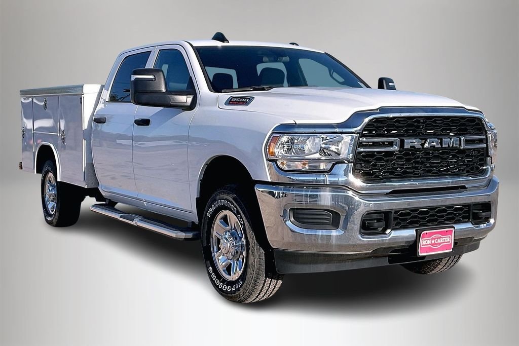 New 2024 Ram 2500 Tradesman 4D Crew Cab