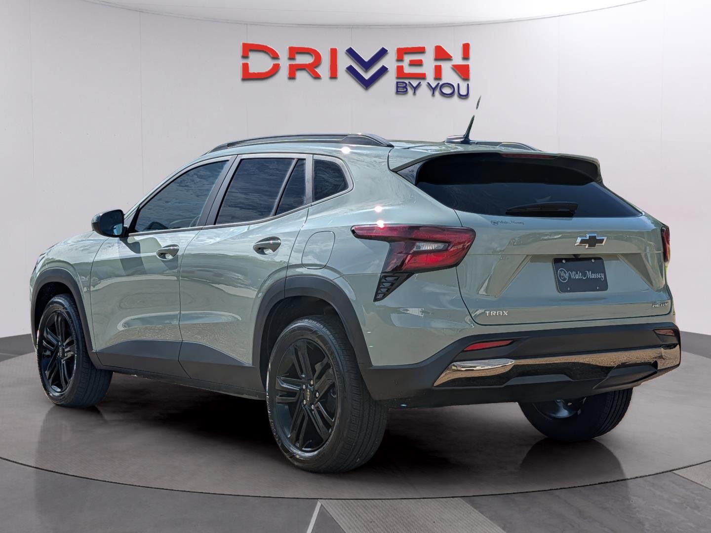 New 2026 Cacti Green Chevrolet ACTIV image 3