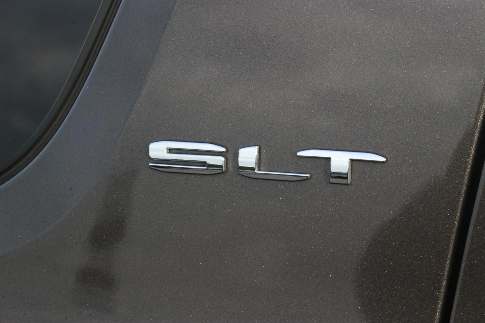 Used 2020 SMOKEY QUARTZ METALLIC GMC SLT image 10