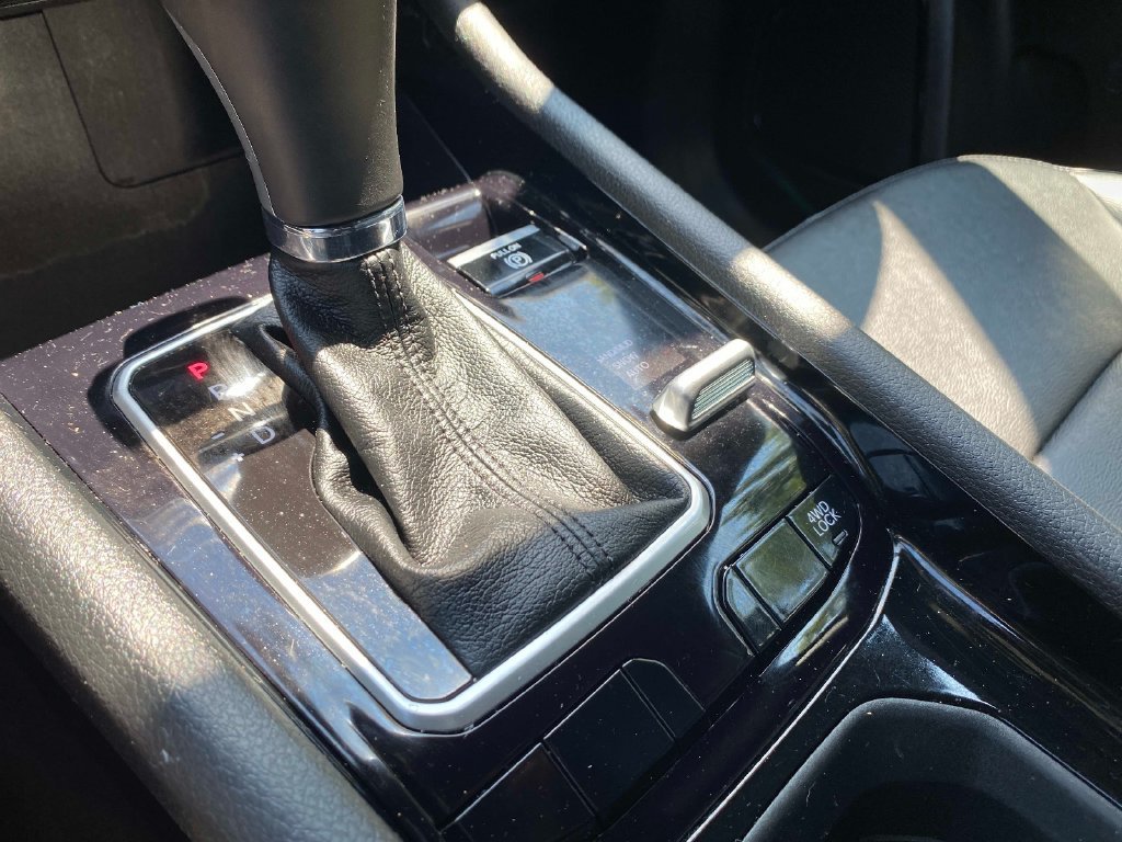 Used 2024 Black Jeep Limited image 34