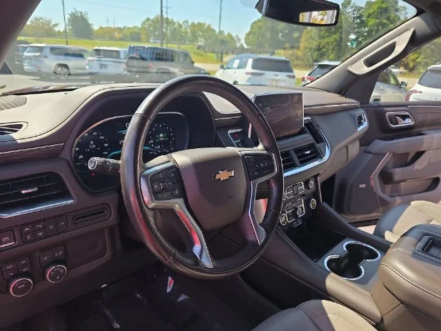Used 2022 Orange Chevrolet LT image 18