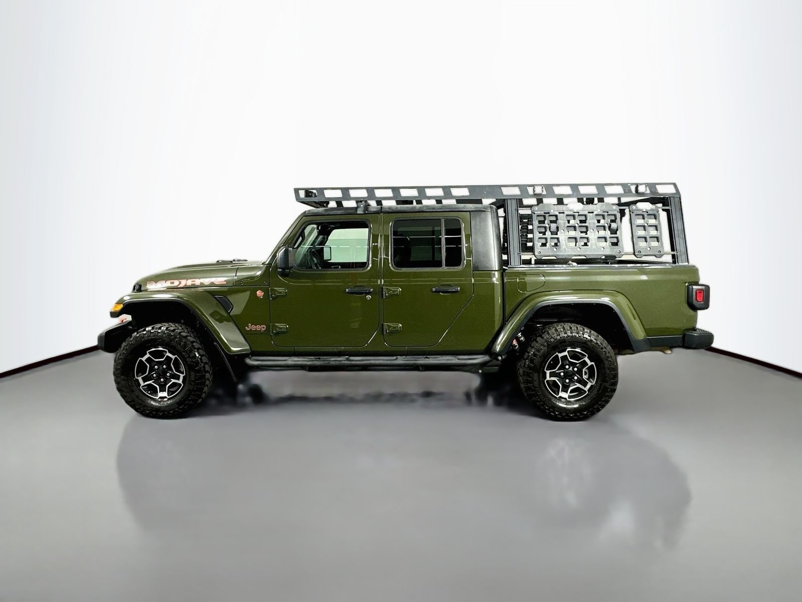Used 2023 Sarge Green Clearcoat Jeep Mojave image 3