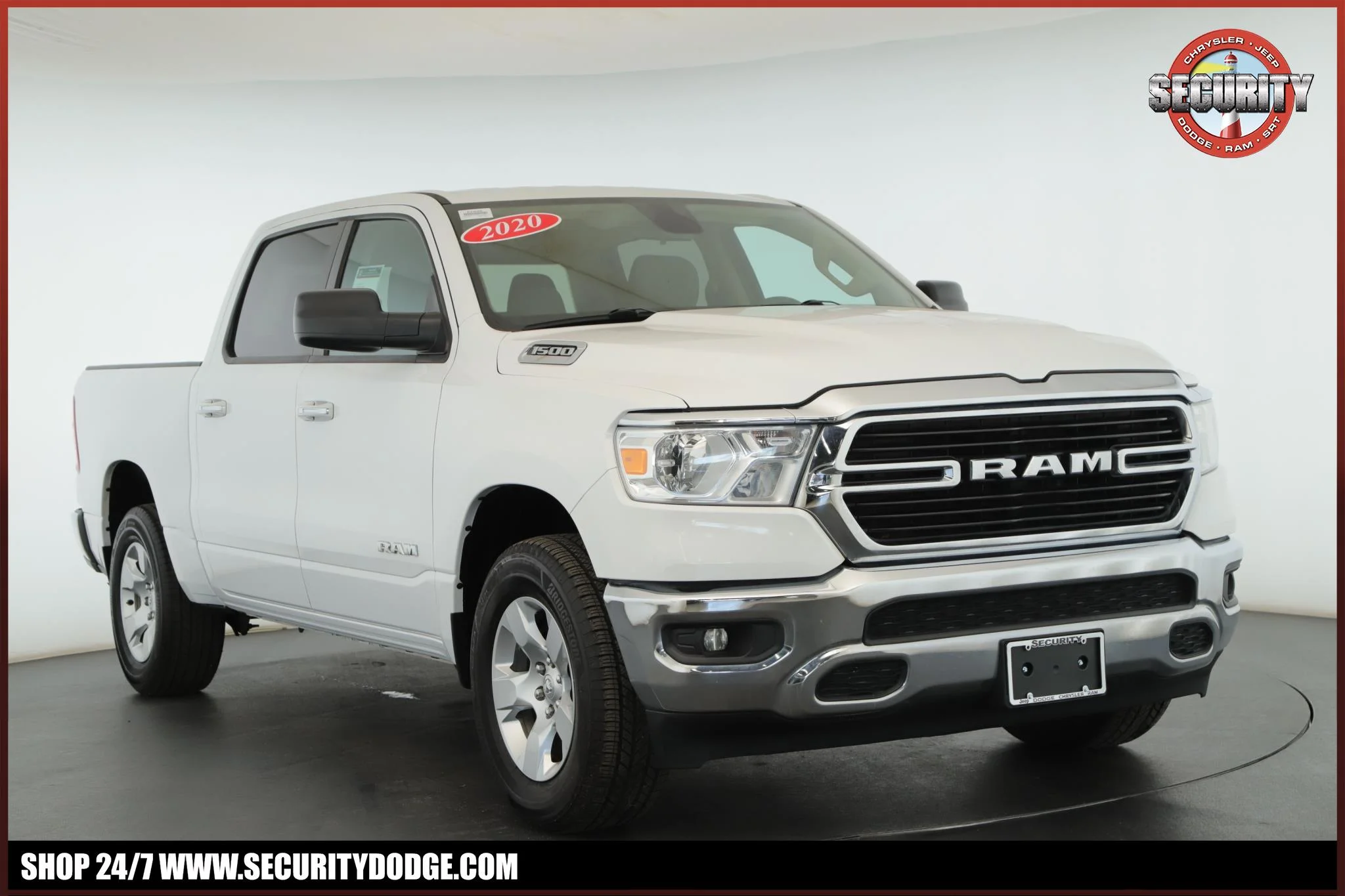 2020 RAM 1500 Big Horn/Lone Star 4x4 Crew Cab 5'7's photo