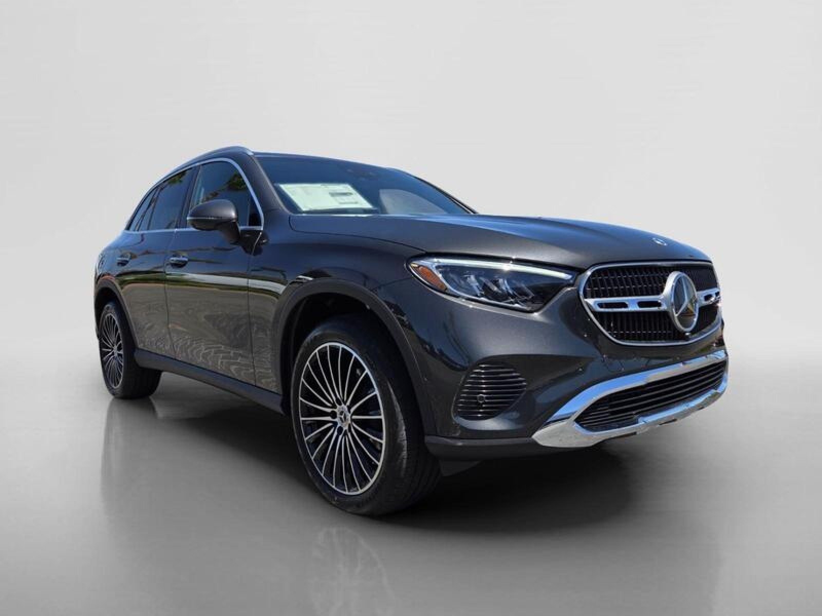 New 2026 Graphite Grey Metallic Mercedes-Benz GLC 300 SUV image 7