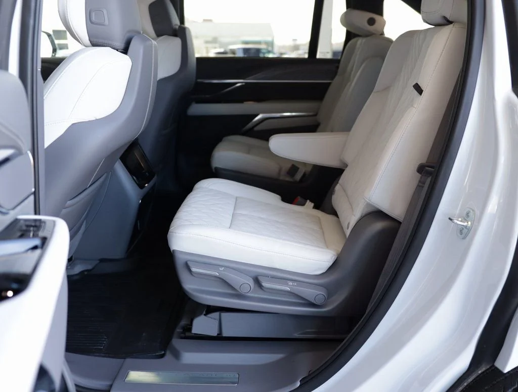 2026 Cadillac Escalade IQ Luxury - Photo 37