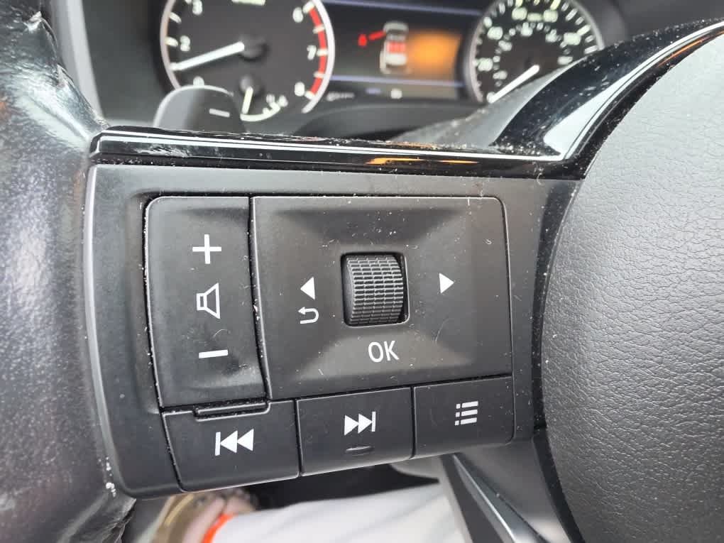 Used 2023 Gun Metallic Nissan SV image 28