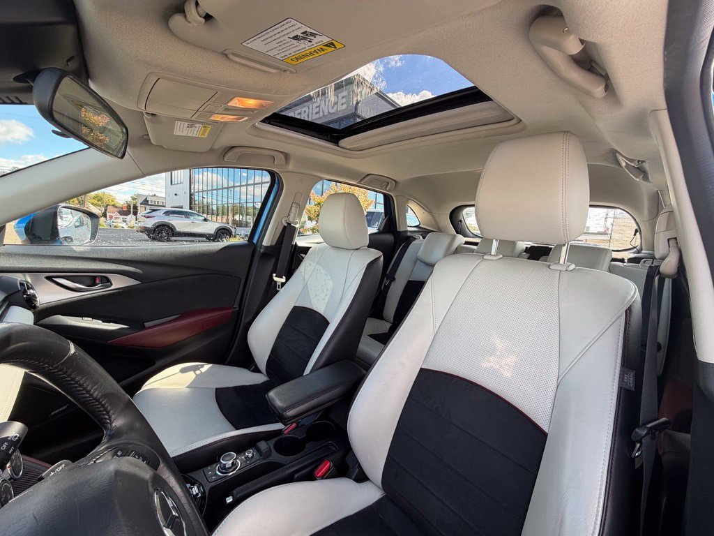 Used 2016 Blue Mazda Grand Touring image 9