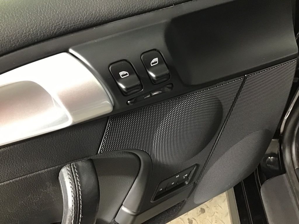 Used 2012  Porsche Carrera 4S image 29
