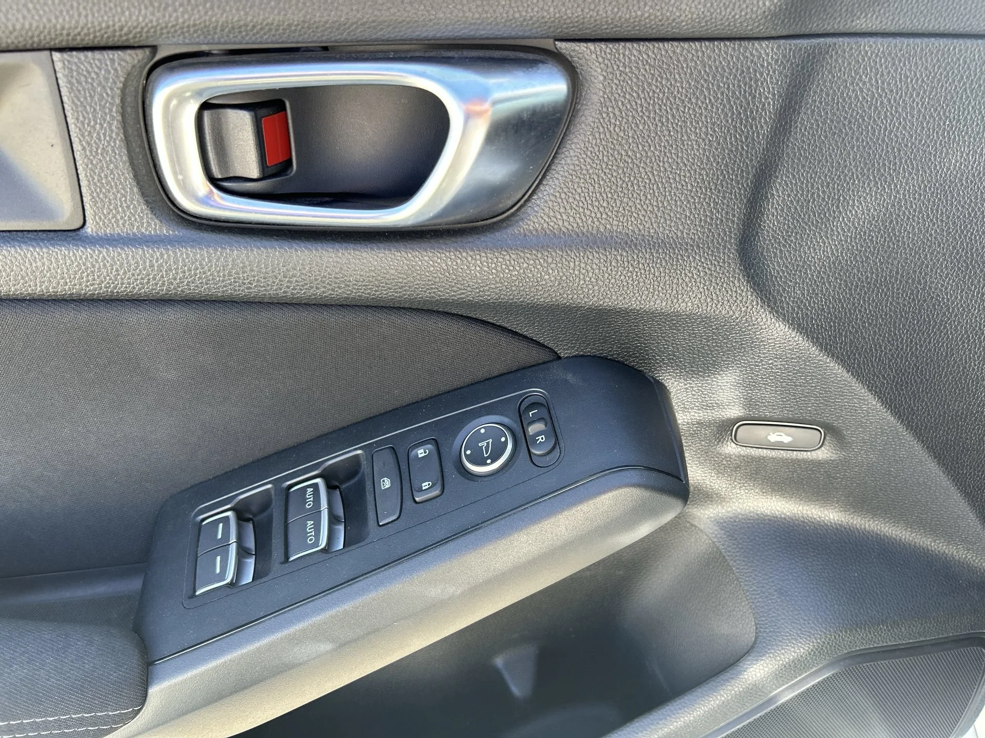 2024 Honda Civic Sport - Photo 15