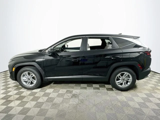New 2026 Hyundai TUCSON SE
