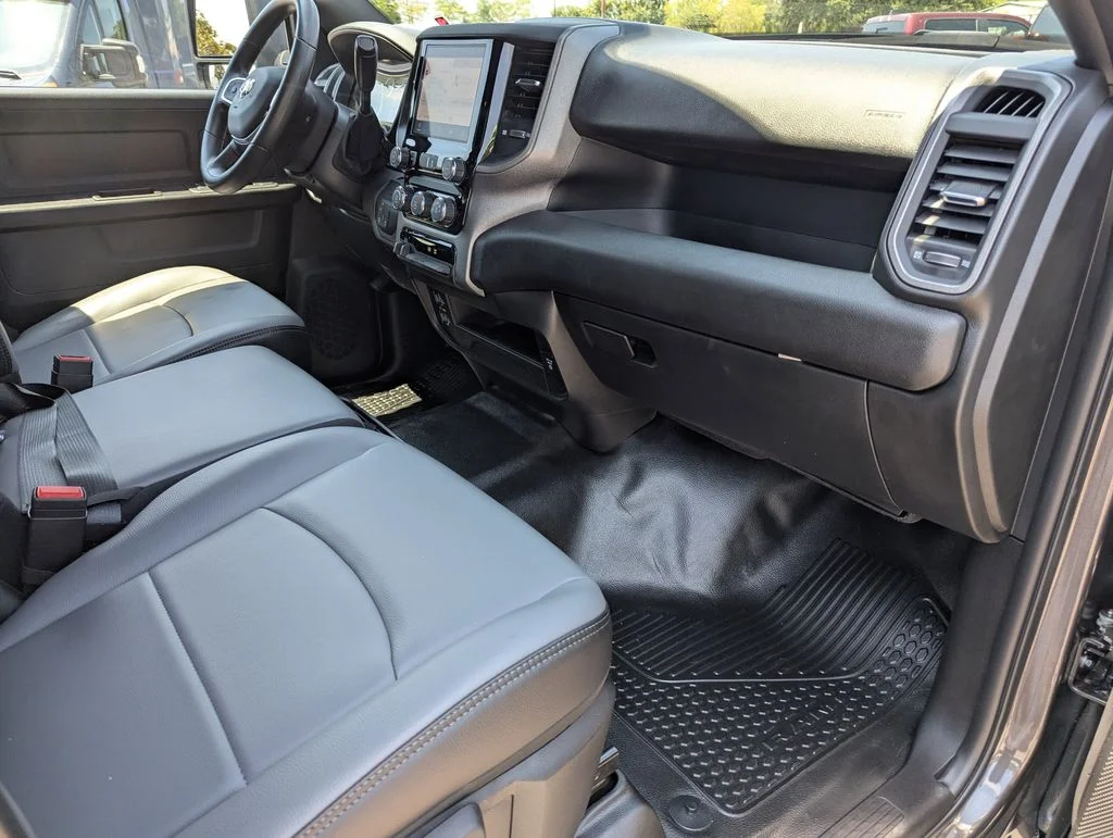 2025 RAM 3500 Tradesman - Photo 35