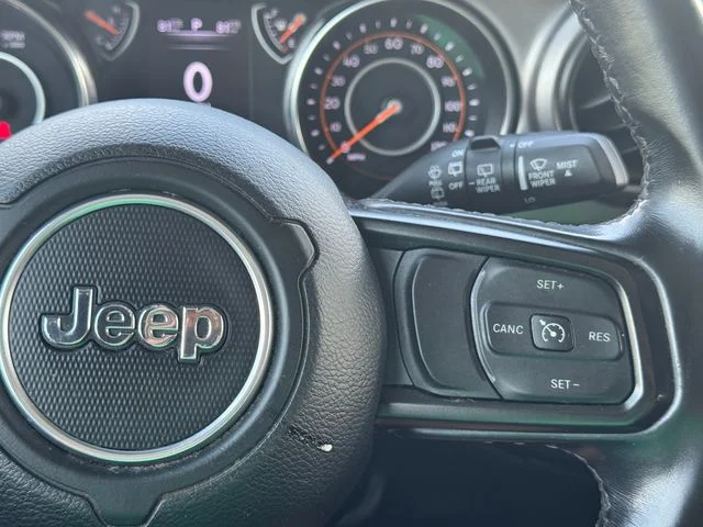 Certified Used 2020 Silver Jeep Unlimited Sport S image 25