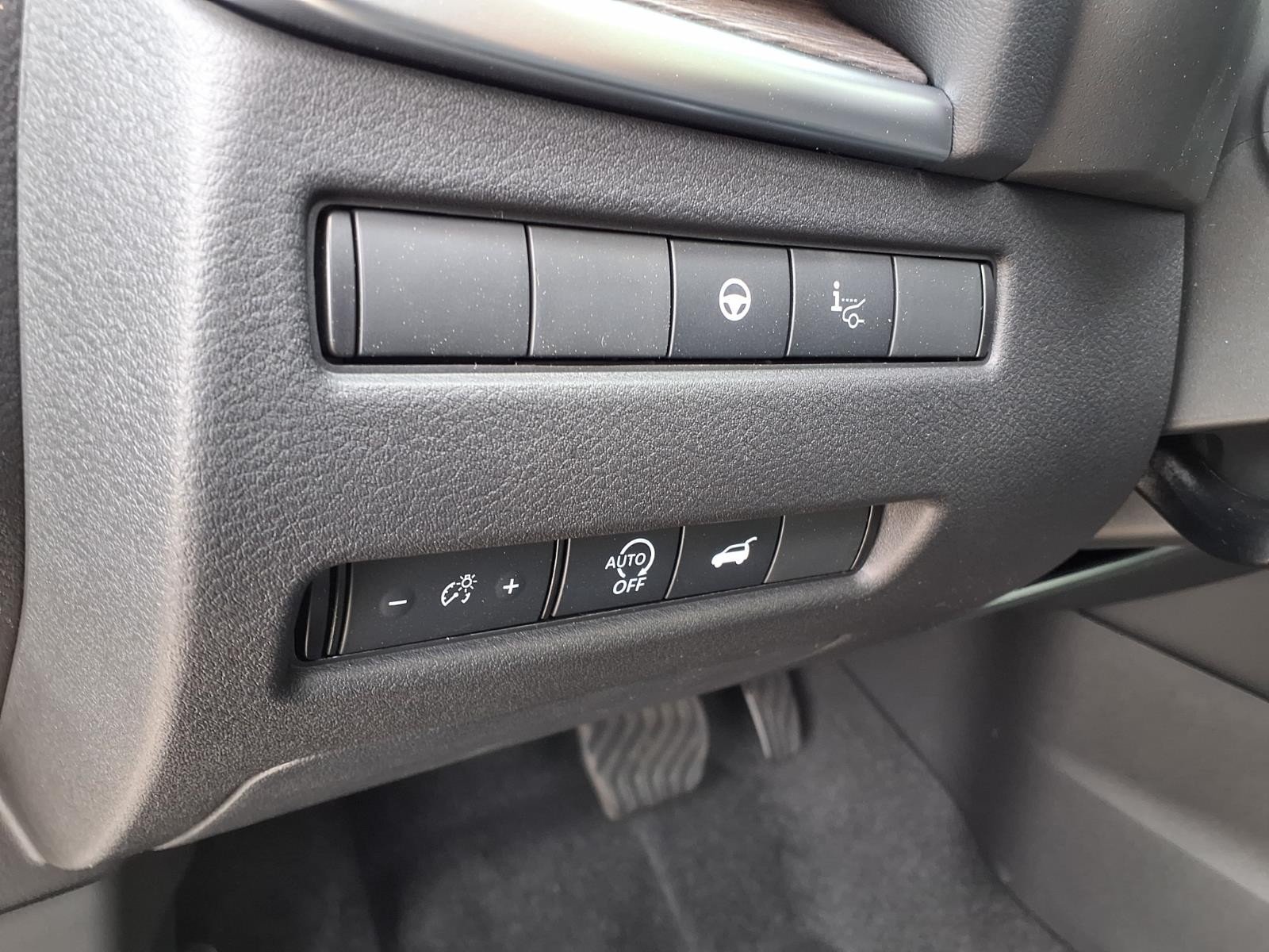 2026 Nissan Rogue Platinum Silver at Robbins Nissan