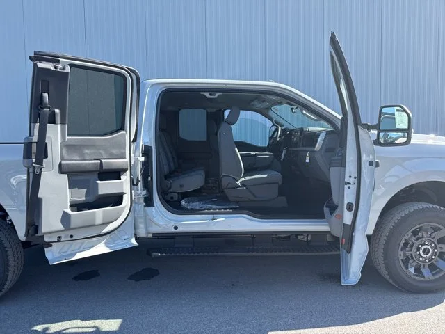 New 2026 Avalanche Ford F-350® XL image 22