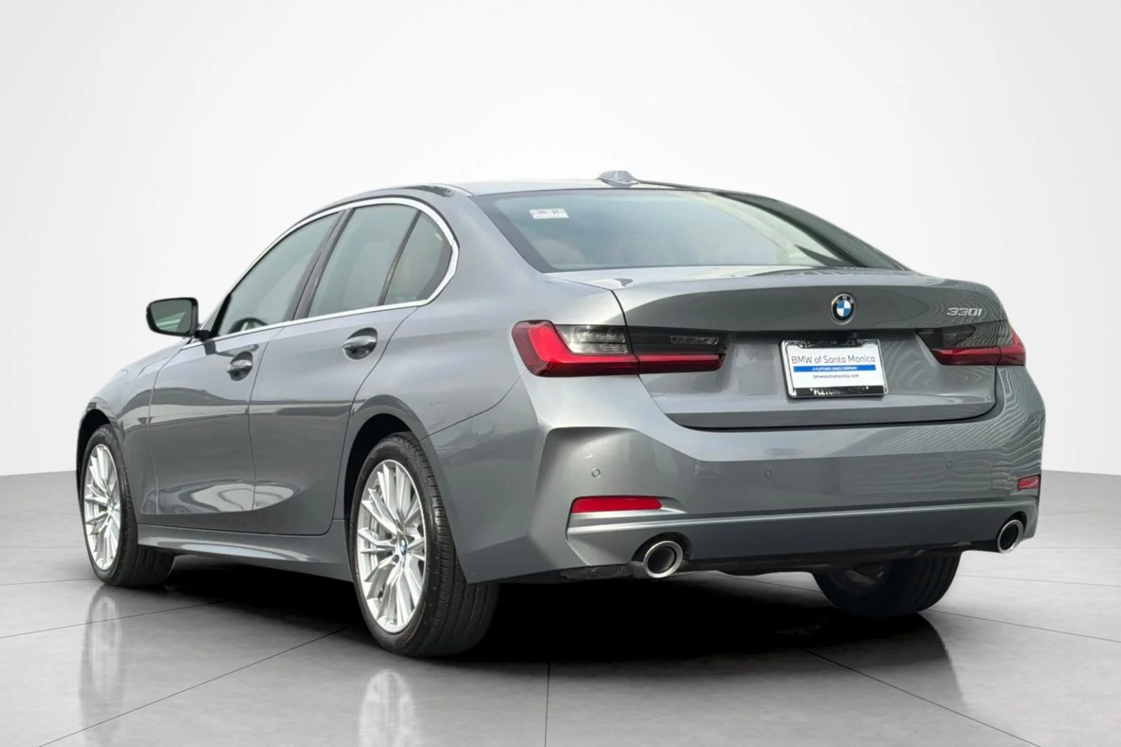Used 2024 Skyscraper Grey Metallic BMW 330i image 3