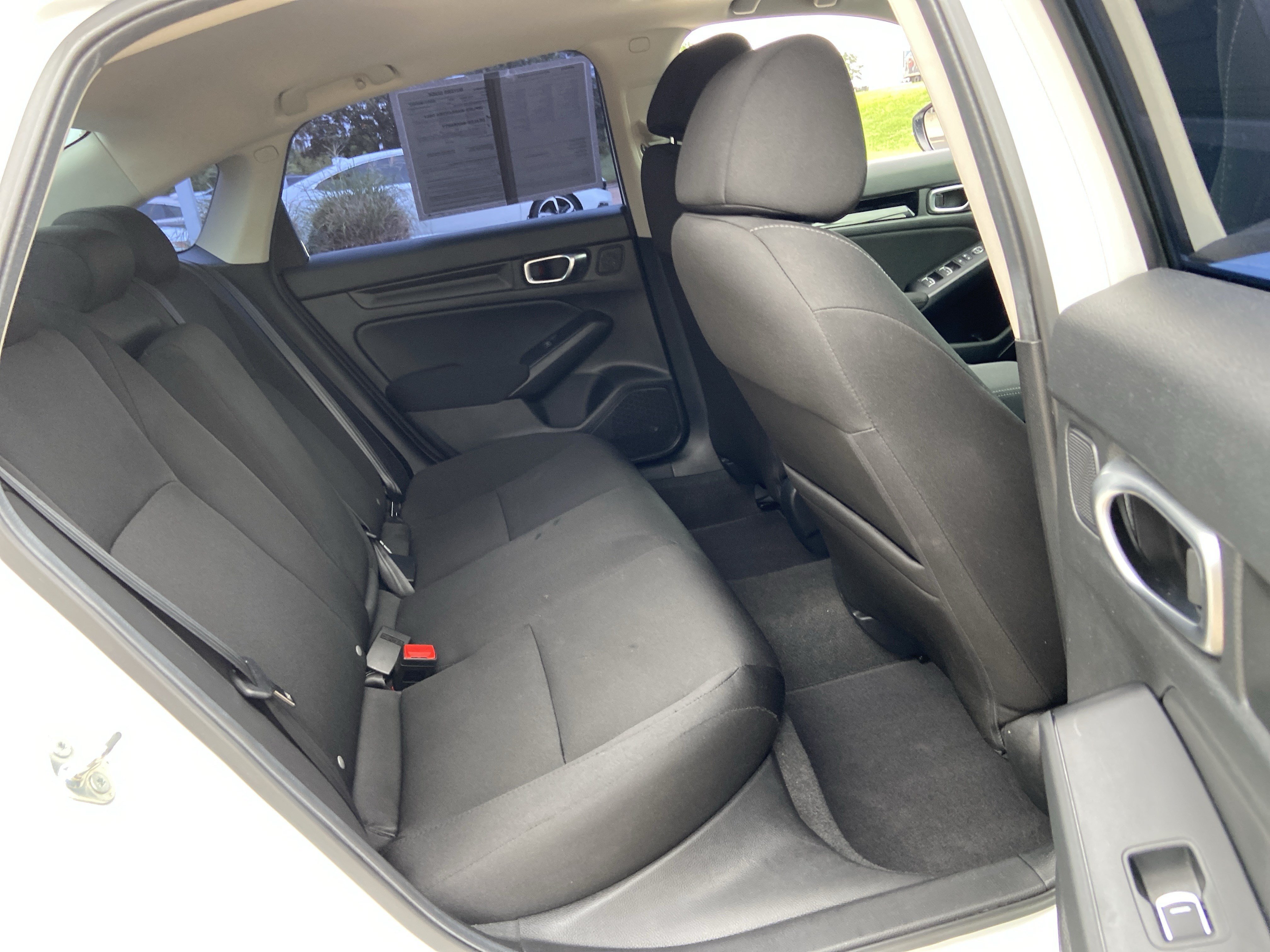 Used 2024 Platinum White Pearl Honda EX image 14